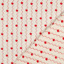 Tissu double gaze matelassé motif coeurs brodés rouges fond écru - OEKO TEX