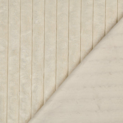 Tissu fausse fourrure côtelée écrue – Rayures en relief