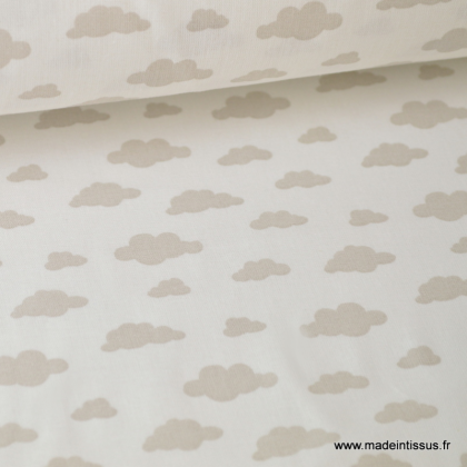 Tissu coton oeko tex imprimé nuages beige sur fond blanc