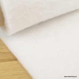 Ouate 100% polyester 200g/m² - épaisseur 27 mm