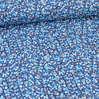 Tissu enduit style Liberty Berry en cretonne coton motifs fleurs fond bleu