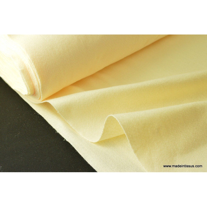 Feutrine 100% polyester ecru458 180cm 325gr/m²