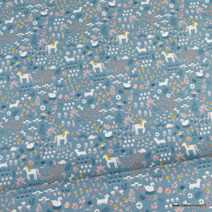 Tissu jersey Bio motifs fleurs et animaux fond bleu - Oeko tex