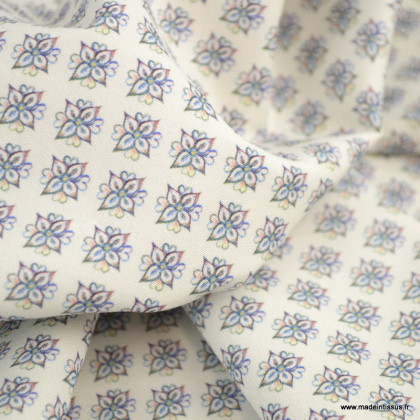 Tissu Popeline Bio motif fleurs Paisley fond blanc cassé - oeko tex 
