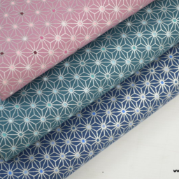 Tissu motif Asanoha or fond bleu marine - Oeko tex
