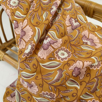 Tissu Viscose motifs fleurs paisley Camel