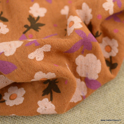 Double gaze de coton Bio Brune motifs fleurs fond camel - oeko tex