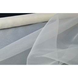 Organza  ivoire 100% polyester 300cm x50cm