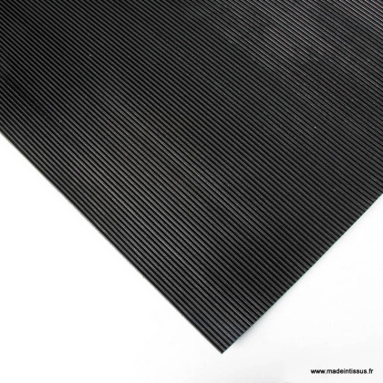 Tapis caoutchouc noir,  à rayure, au mètre en 1.20m de largeur