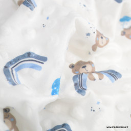 Tissu minky pois motifs ourson et arc en ciel bleu fond blanc