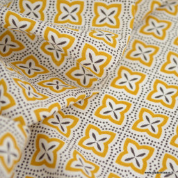 Tissu coton Sorgue motifs graphique caramel
