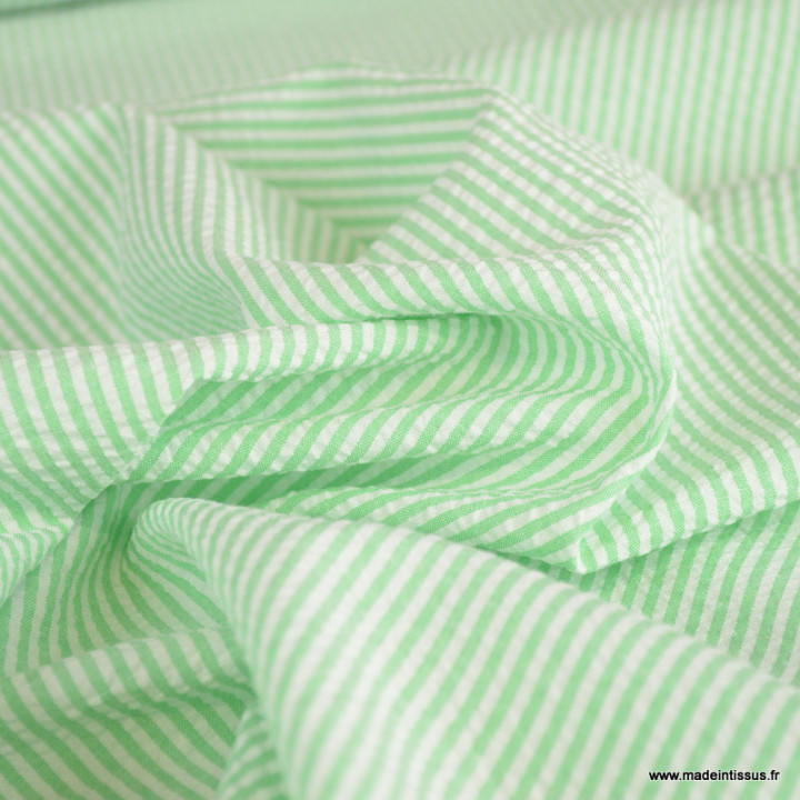 Tissu seersucker à rayures vertes et blanches