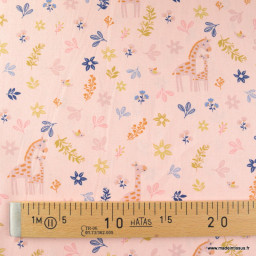Tissu popeline Bio & oeko tex motifs girafes et fleurs fond rose - Poppy