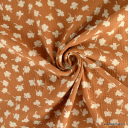 Double gaze de coton Bio Iseult motifs fleurs fond camel - oeko tex