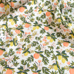 Tissu Rifle Paper en coton imprimé fleurs et citrons - collection Primavera Citrus