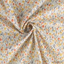 Tissu coton motif baies fond blanc cassé - RJR fabric - Get out and explore