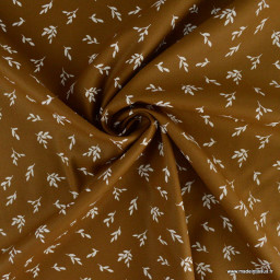 Tissu popeline motifs petites feuilles fond écureuil - Oeko tex