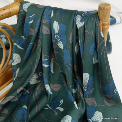 Tissu Satin motif fleurs fond vert