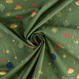 Tissu de Noël motif guirlandes et boules de Noël fond vert - Oeko tex