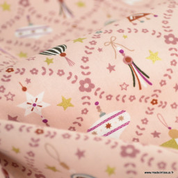 Tissu de Noël motif boules et fleurs fond rose - Oeko tex