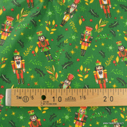 Tissu coton Nutcraker motifs casse noisette fond vert - Oeko tex