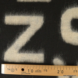 Tissu lainage extra lourd motif alphabet ecru fond noir