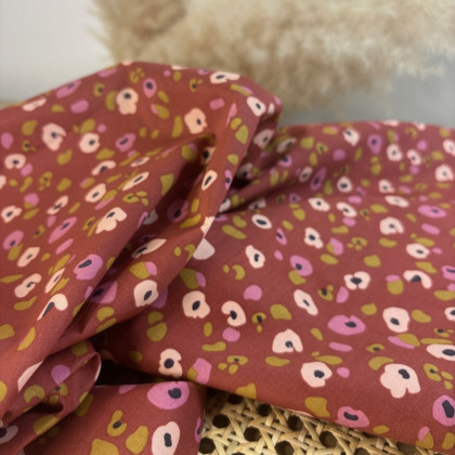 Popeline Lyad motif léopard brique et rose - oeko tex