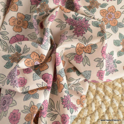 Tissu popeline Marion motif fleurs fuchsia et camel fond ecru - exclusif