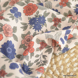 Tissu popeline Marion motif fleurs bleu et brique fond ecru - exclusif