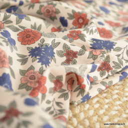 Tissu popeline Marion motif fleurs bleu et brique fond ecru - exclusif
