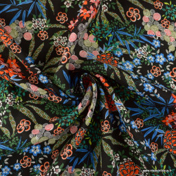 Tissu Viscose Nara motifs fleurs fond Noir