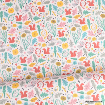 copy of Tissu coton Redwoodmotif ecureuils, escargots, herissons et feuilles de chêne