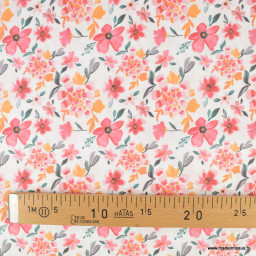 Tissu coton Felis motif fleurs aquarelle roses fond blanc