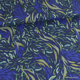 Tissu Viscose Zaiba motifs graphique vert fond bleu - Oeko tex