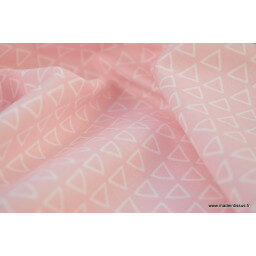 Tissu 100% coton dessin triangles blanc fond rose  x50cm