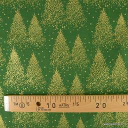 1 coupon de 97 cm  Tissu de Noël motif foret de sapins or fond vert - Oeko tex
