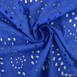 Tissu broderie anglaise coton bleu cobalt - Eglantine