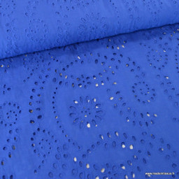 Tissu broderie anglaise coton bleu cobalt - Eglantine