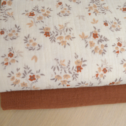 Double gaze Namra motif fleurs terracotta fond Ecru - OEKO TEX