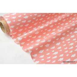 Tissu coton oeko tex imprimé nuages blancs sur fond Corail x50cm