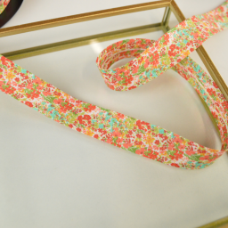 Biais replié motifs bouquet de fleurs Corail et menthe