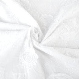 Tissu coton brodé blanc à fleurs frangées