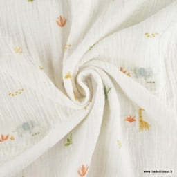 Tissu Double Gaze Coton – Motif Girafes et Palmiers sur Fond Blanc Cassé