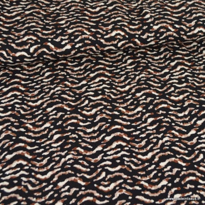 Tissu Jersey de Viscose – Imprimé Zèbre Marron & Écru sur Fond Noir