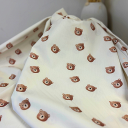 Tissu popeline Brun motif tête d'ours fond écru