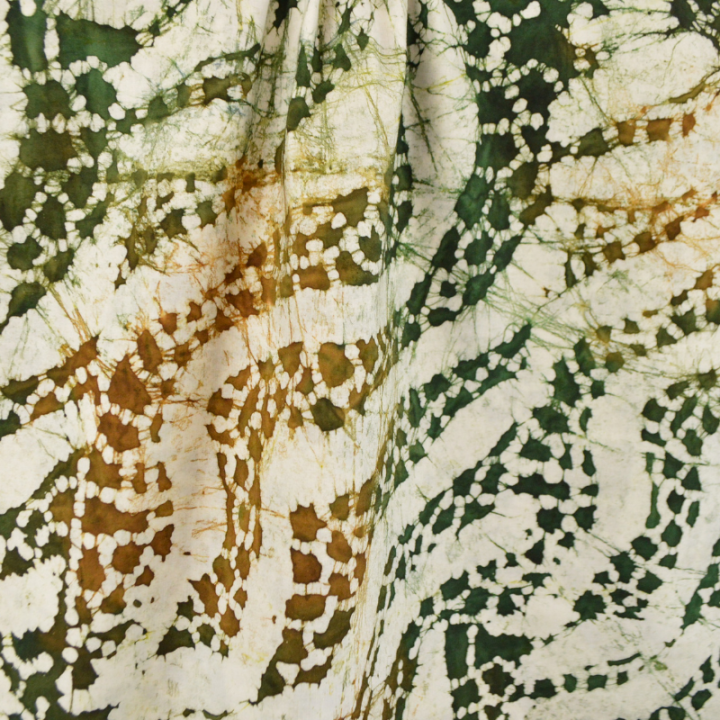 Tissu Batik "Sumatra Leaf" – coton feuillage vert et ocre