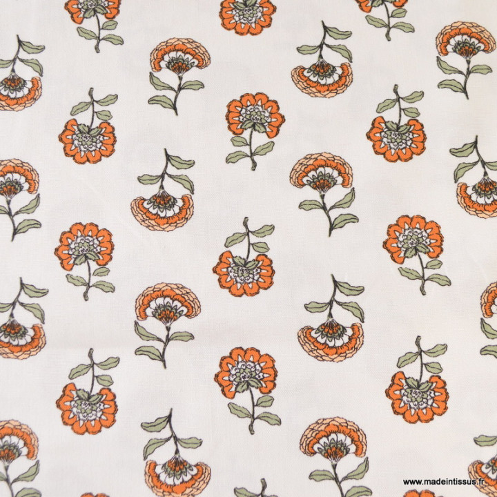 Tissu demi-natté motif fleurs orange fond écru
