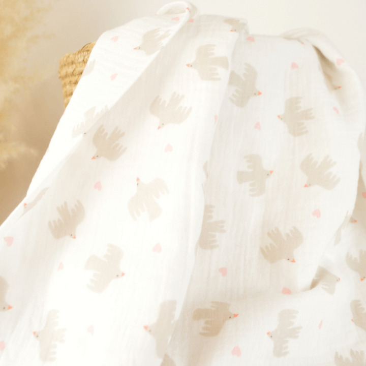 Tissu double gaze de coton Bio Poppy motif oiseaux fond Blanc