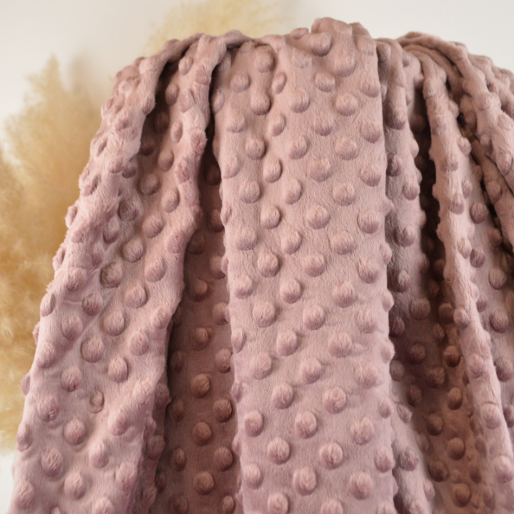 tissu minky pois mauve fané doux et moelleux pour couture DIY, couvertures bébé et accessoires cocooning