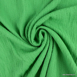 Tissu crêpe de Viscose froissé uni coloris vert